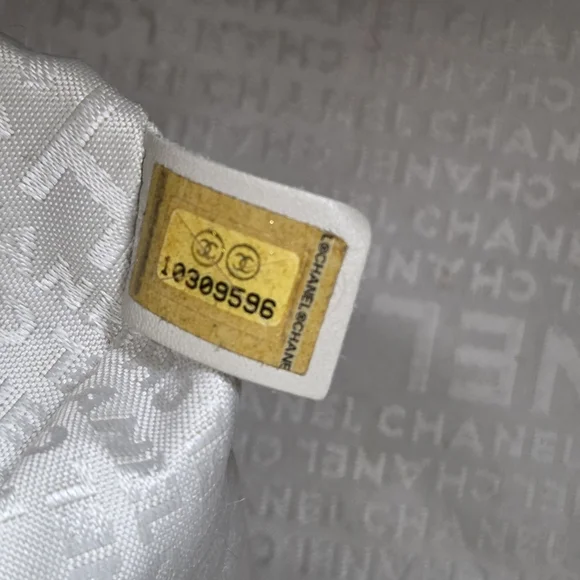 Chanel Large Quilter Stitch Caviar Leather HandBag from the mid-90s, - Picture 12 of 16